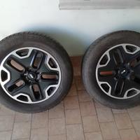 Cerchi con gomme da neve Jeep compass