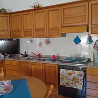 Cucina in legno massello, stile classico