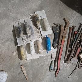 attrezzi per muratore