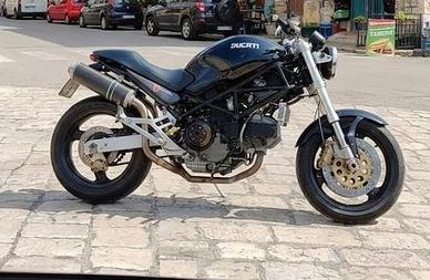 Ducati Monster 900 anno 1999