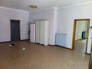 Vetrina su strada nazionale, uso da destinare