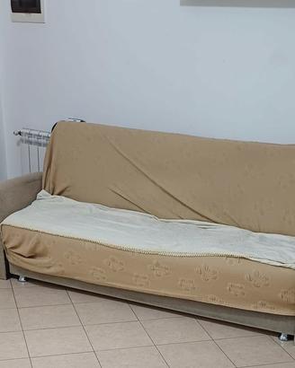Divano letto 3 posti beige – Buone condizioni