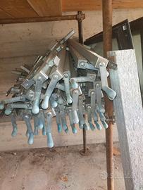 40 parapetti anticaduta 13 euro al pezzo