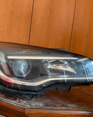 Fari Opel Astra 2018