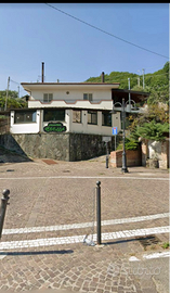 Locale commerciale attività ristorativa