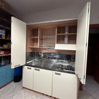 Cucina scomparsa completa di tutto mini