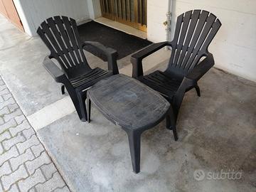 set giardino, 2 sedie e tavolo 
