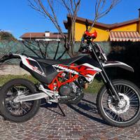 Ktm 690 enduro R 2014 depotenziato A2
