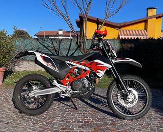 Ktm 690 enduro R 2014 depotenziato A2
