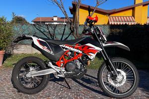 Ktm 690 enduro R 2014 depotenziato A2
