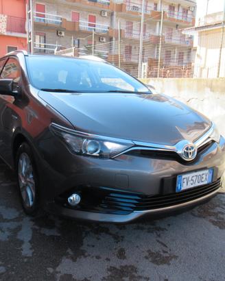 Toyota Auris Touring Sports 1.8 Hybrid Lounge