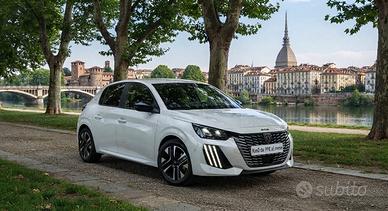 Peugeot 208 - APERTI AD AGOSTO