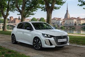 Peugeot 208 - APERTI AD AGOSTO