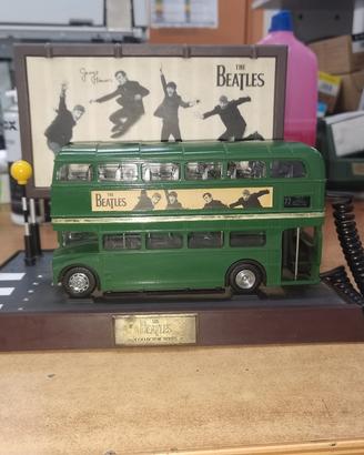 Autobus telefonico dei Beatles