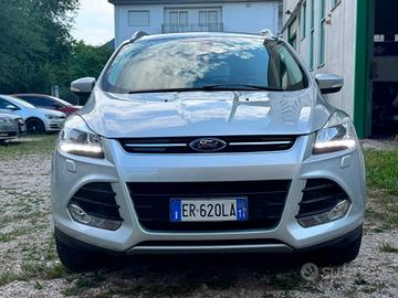 Ford Kuga 2.0 TDCI 163 CV 4WD Powershift Titanium