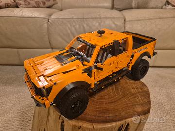lego technic Ford Raptor F-150
