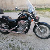 moto Honda VT 600 Shadow 