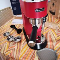 Macchina del caffè De Longhi Dedica Style Rossa