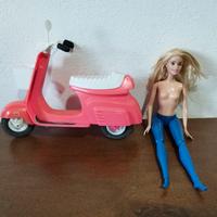 Scooter vespa Barbie 1978 + Barbie 2014