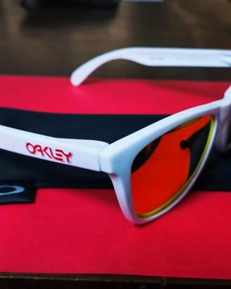 Occhiali da sole Oakley Frogskins 03-252  Polarizz