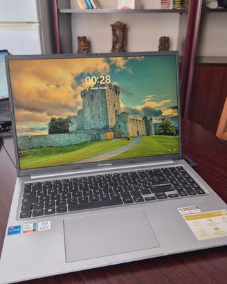 ASUS Vivobook 16 i7 12ª gen del 2023