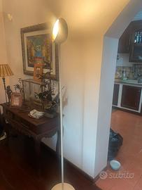 Lampada da terra al led artemide