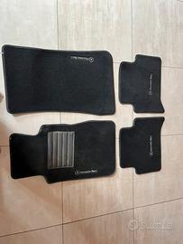 Tappetini auto  mercedes con logo