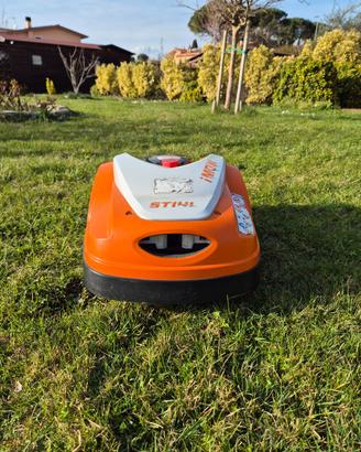 Robot tagliaerba Stihl iMov RMI 422