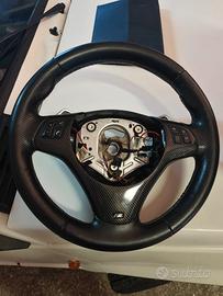 Volante BMW serie E con paddle e comandi