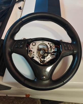 Volante BMW serie E con paddle e comandi