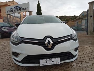 Renault Clio dCi 8V 75 CV 5 porte Moschino Zen