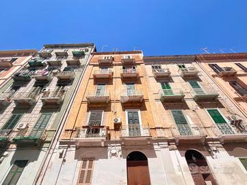 4 LOCALI A TARANTO