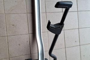 Tuhle porta bici per barre sul tetto auto
