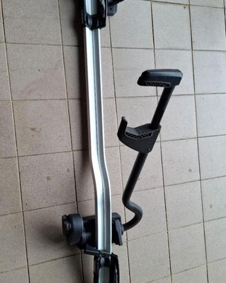 Tuhle porta bici per barre sul tetto auto