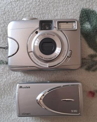 Lotto 2 Fotocamere Digitali Vintage Y2K CCD