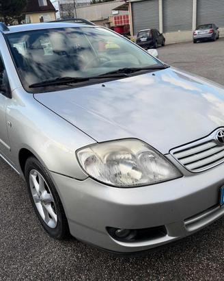 TOYOTA Corolla 2.0 16V D-4D Station Wagon Stupen