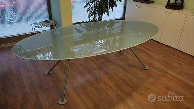 Tavolo ovale cristallo acidato gambe metallo