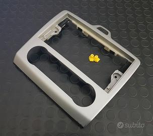 Mascherina (Cornice) radio Ford Focus C-Max.