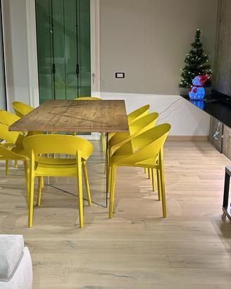tavolo piano legno vecchio gambe inclinate vetro