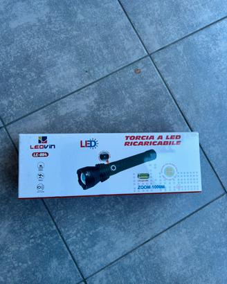 Torcia led ricaricabile