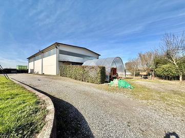 CAPANNONE A CASIRATE D'ADDA