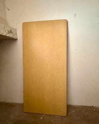 Tavolo riunioni