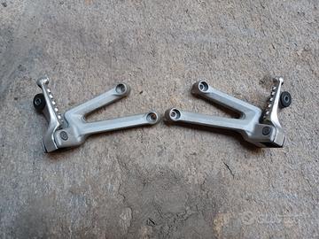 Pedane passeggero Aprilia RSV - Tuono 1000