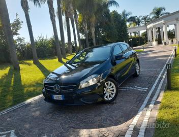 Mercedes-Benz A 180d Sport 1.5 dCi 110cv Automatic