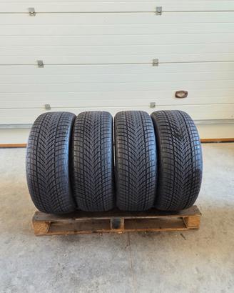 4 gomme 245 50 19 Goodyear 2025 seminuove.