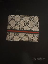 Portafoglio Gucci Bianco, interno in pelle nera