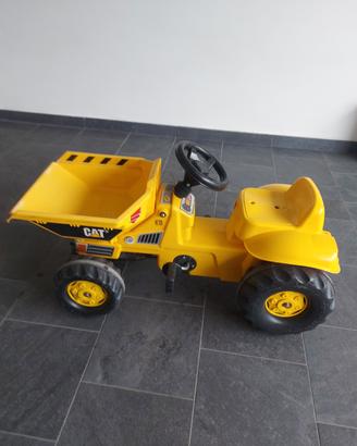 Trattore per bambini con pedali