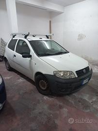Autocarro Fiat Punto 2 Posti