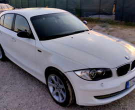 BMW 118d 2011 manuale