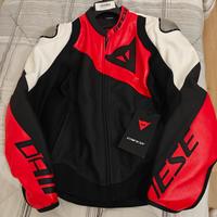 giacca moto pelle Dainese 52 nuova con etichette 